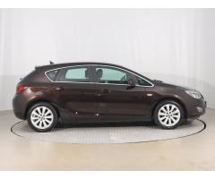 Opel Astra 1.4 T 88kW - 8