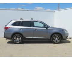 Mitsubishi Outlander 2.0 110kW - 8