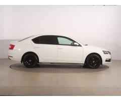 Škoda Octavia 1.5 TSI 110kW - 8