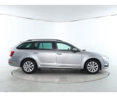 Škoda Octavia 1.6 TDI 85kW - 8