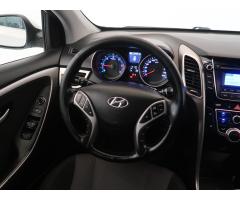 Hyundai i30 1.6 CRDi 81kW - 9