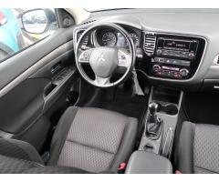 Mitsubishi Outlander 2.0 110kW - 9