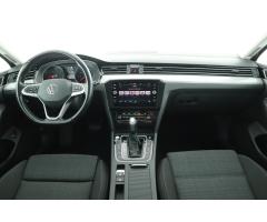 Volkswagen Passat 2.0 TDI 110kW - 9