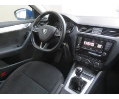 Škoda Octavia 1.6 TDI 81kW - 9