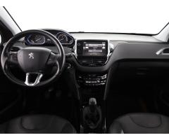 Peugeot 2008 1.2 PureTech 81kW - 12