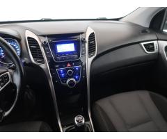 Hyundai i30 1.6 CRDi 81kW - 11