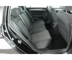 Volkswagen Passat 2.0 TDI 110kW - 11