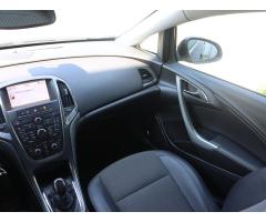 Opel Astra 1.4 T 88kW - 11