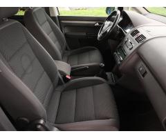 Volkswagen Touran 2.0 TDI 103kW - 12