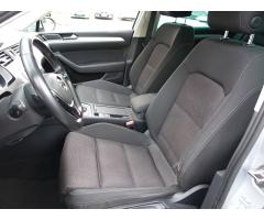 Volkswagen Passat 2.0 TDI 110kW - 16