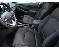 Hyundai i30 1.4 T-GDI 103kW - 16