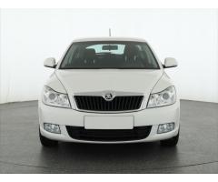 ŠKODA SUPERB COMBI 2.0TDI 140 LAURIN&K 4X4 DSG 7ST