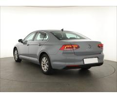 Volkswagen Passat 1.5 TSI 110kW - 5