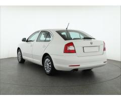 ŠKODA SUPERB COMBI 2.0TDI 140 LAURIN&K 4X4 DSG 7ST