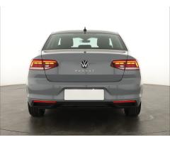 Volkswagen Passat 1.5 TSI 110kW - 6