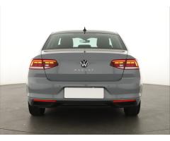 Volkswagen Passat 1.5 TSI 110kW - 6