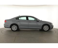 Volkswagen Passat 1.5 TSI 110kW - 8