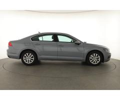 Volkswagen Passat 1.5 TSI 110kW - 8