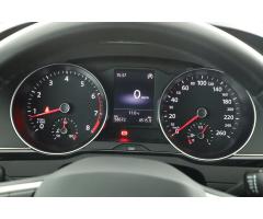 Volkswagen Passat 1.5 TSI 110kW - 14