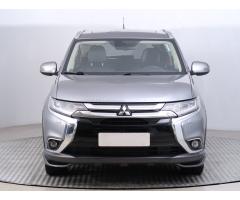 Mitsubishi Outlander 2.2 DI-D 110kW - 2