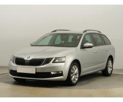 ŠKODA SUPERB COMBI 2.0TDI 140 LAURIN&K 4X4 DSG 7ST