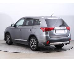 Mitsubishi Outlander 2.2 DI-D 110kW - 5