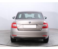 Škoda Octavia 2.0 TDI 110kW - 6