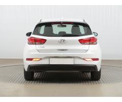 Hyundai i30 1.5 DPI 81kW - 6