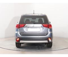 Mitsubishi Outlander 2.0 110kW - 6