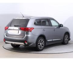 Mitsubishi Outlander 2.2 DI-D 110kW - 7