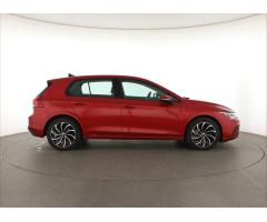 Volkswagen Golf 1.5 eTSI 110kW - 8