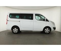 Ford Tourneo Custom 2.2 TDCi 114kW - 8