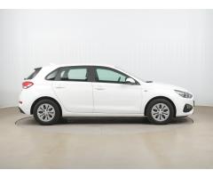 Hyundai i30 1.5 DPI 81kW - 8