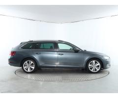 Škoda Superb 2.0 TDI 110kW - 8