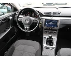 Volkswagen Passat 1.6 TDI 77kW - 9