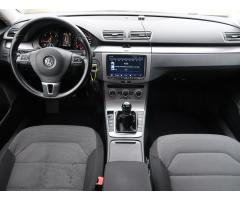 Volkswagen Passat 1.6 TDI 77kW - 10