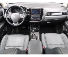 Mitsubishi Outlander 2.2 DI-D 110kW - 10