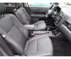 Mitsubishi Outlander 2.2 DI-D 110kW - 12