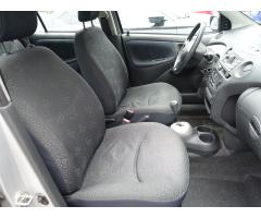 Toyota Yaris 1.0 VVT-i 48kW - 12