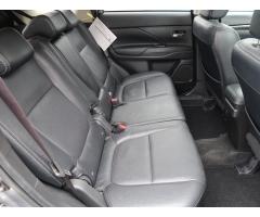 Mitsubishi Outlander 2.2 DI-D 110kW - 13