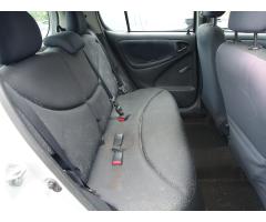 Toyota Yaris 1.0 VVT-i 48kW - 13