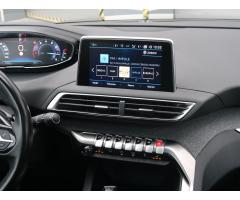 Peugeot 5008 PureTech 180 133kW - 18