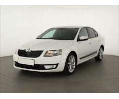 ŠKODA SUPERB COMBI 2.0TDI 140 LAURIN&K 4X4 DSG 7ST