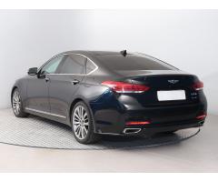 Hyundai Genesis 3.8 V6 4x4 232kW - 5