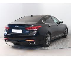 Hyundai Genesis 3.8 V6 4x4 232kW - 7