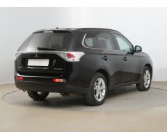 Mitsubishi Outlander 2.2 DI-D 110kW - 7