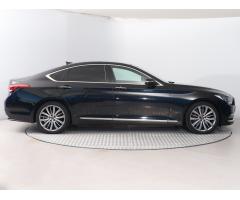 Hyundai Genesis 3.8 V6 4x4 232kW - 8