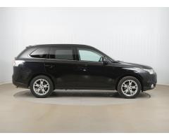 Mitsubishi Outlander 2.2 DI-D 110kW - 8