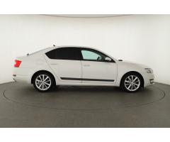 Škoda Octavia 1.6 TDI 81kW - 8