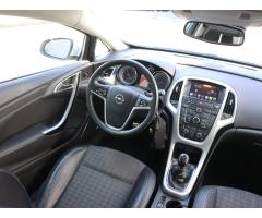 Opel Astra 1.4 T 88kW - 9